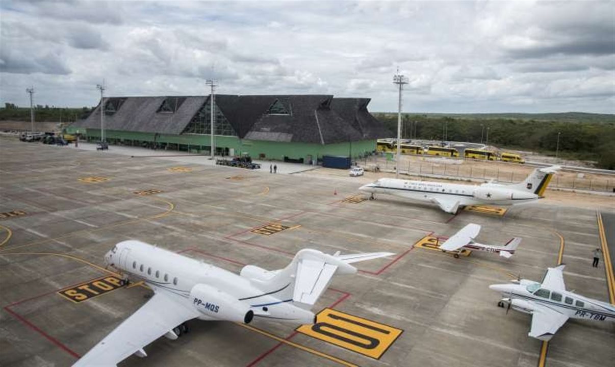 Em dezembro, o Ministério de Portos e Aeroportos abriu uma consulta pública para receber propostas