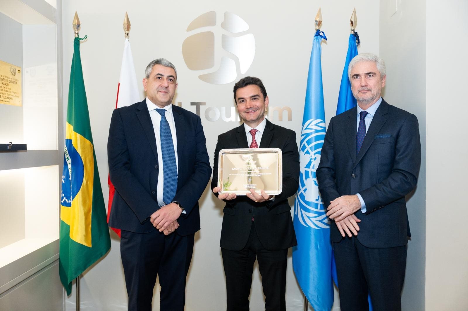 Zurab Pololikashvili, secretário-geral da ONU Turismo, Celso Sabino, presidente do Conselho da ONU Turismo, e Orlando Leite, Embaixador do Brasil na Espanha