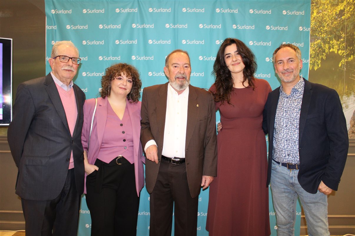 Tomás Navarrete, Sara Otero, Fernando Otero, Lua Otero e Rafael Galán, da Surland