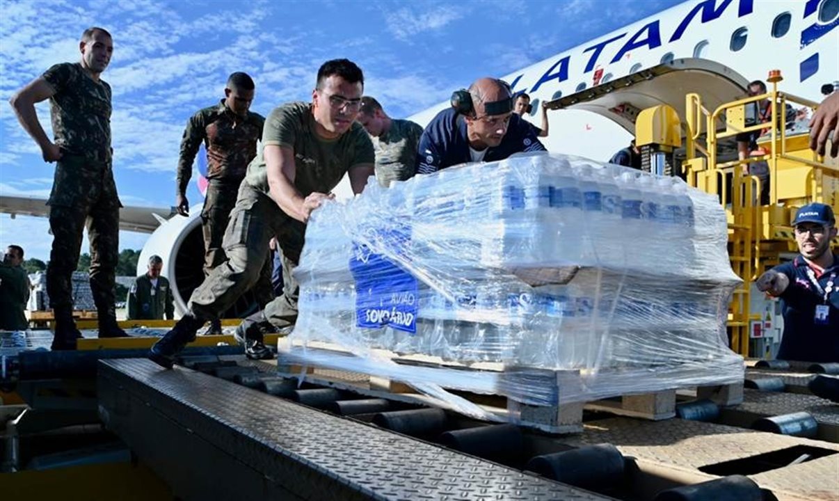 Avião Solidário da Latam disponibiliza gratuitamente espaço na frota da companhia para o transporte de cargas humanitárias para todo o Brasil