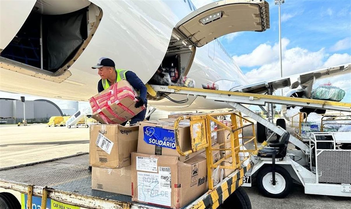 Avião Solidário da Latam transportou 207 toneladas de ajuda humanitária ao Rio Grande do Sul após as enchentes de 2024 