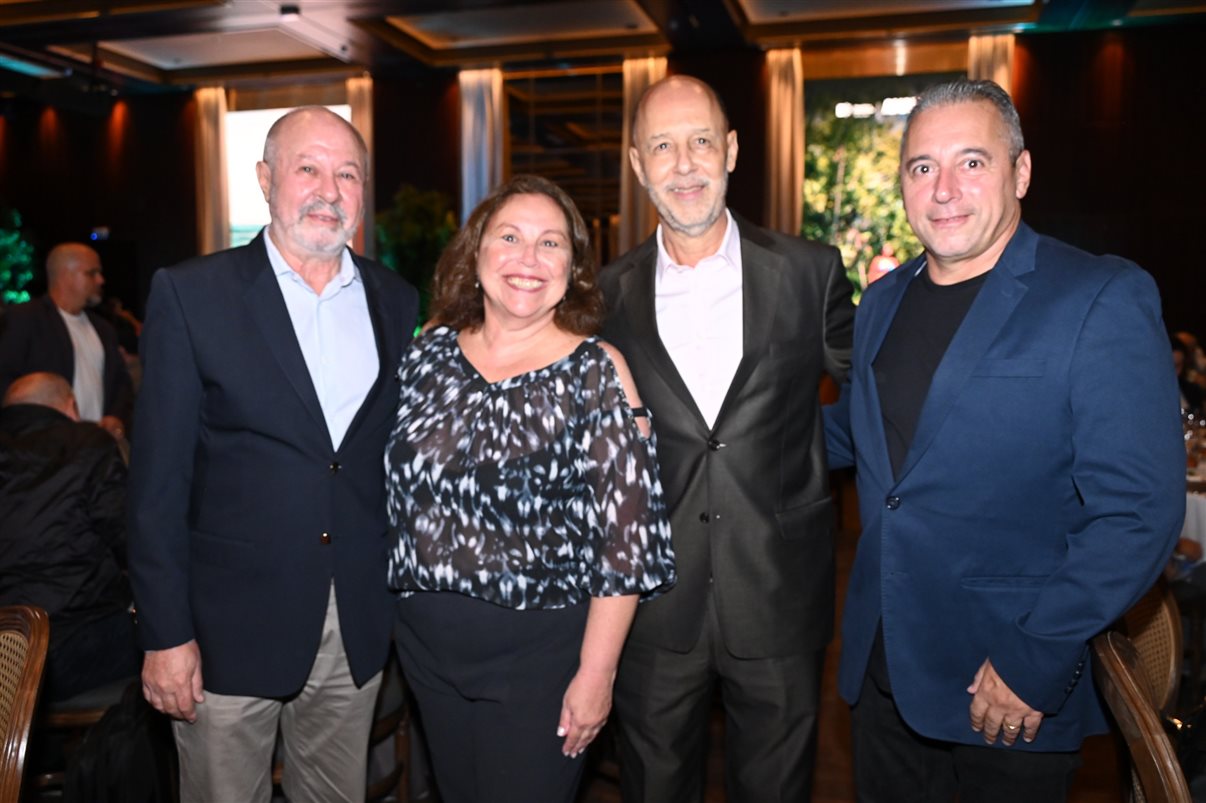 Bianca Zoccoler, Giovanna Paulineli,  Jorge Souza e Gabriela Cunha, todos da Orinter