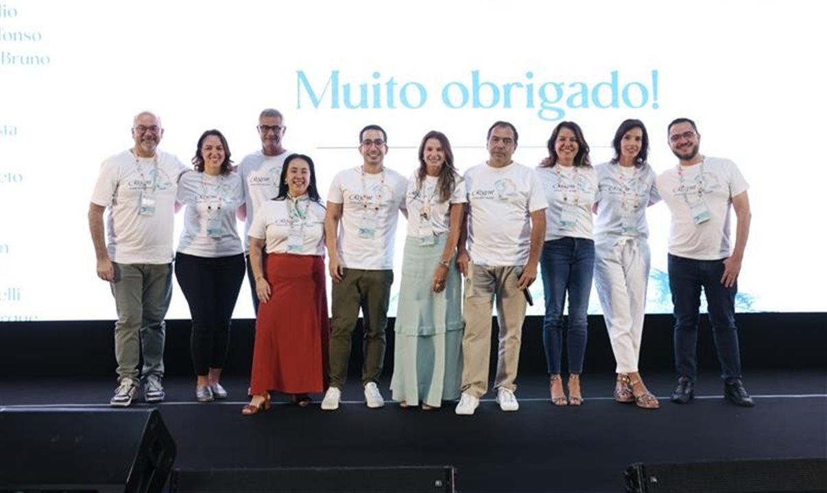 João Marcelo Saraiva, Manoela Andrade, Leonardo Mignani, Renata Yano, Diego Lima, Giovana Jannuzzelli, Tomas Perez, Marcia Cardoso, Melissa Fernandes e Tiago Silva, todos da Teresa Perez