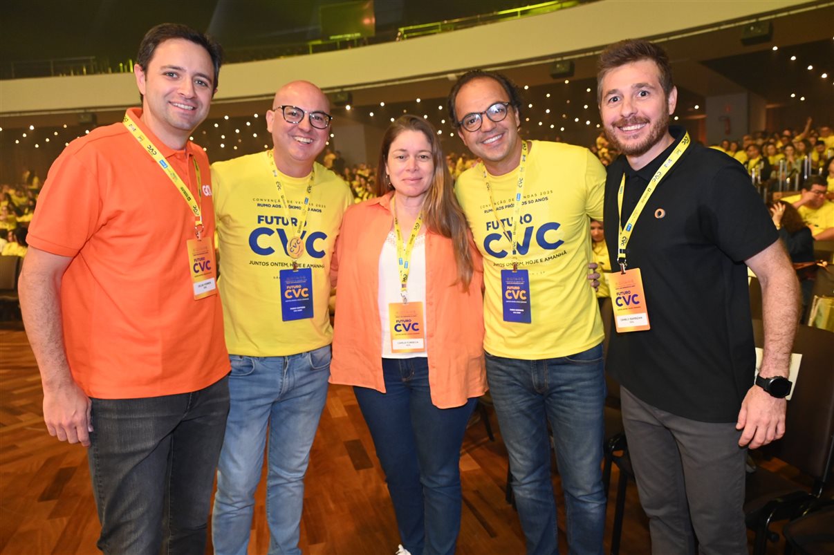 Celso Ferrer, da Gol, Fabio Mader, da CVC, Carla Fonseca, da Gol, Fabio Godinho, da CVC, e Danillo Barbizan, da Gol 