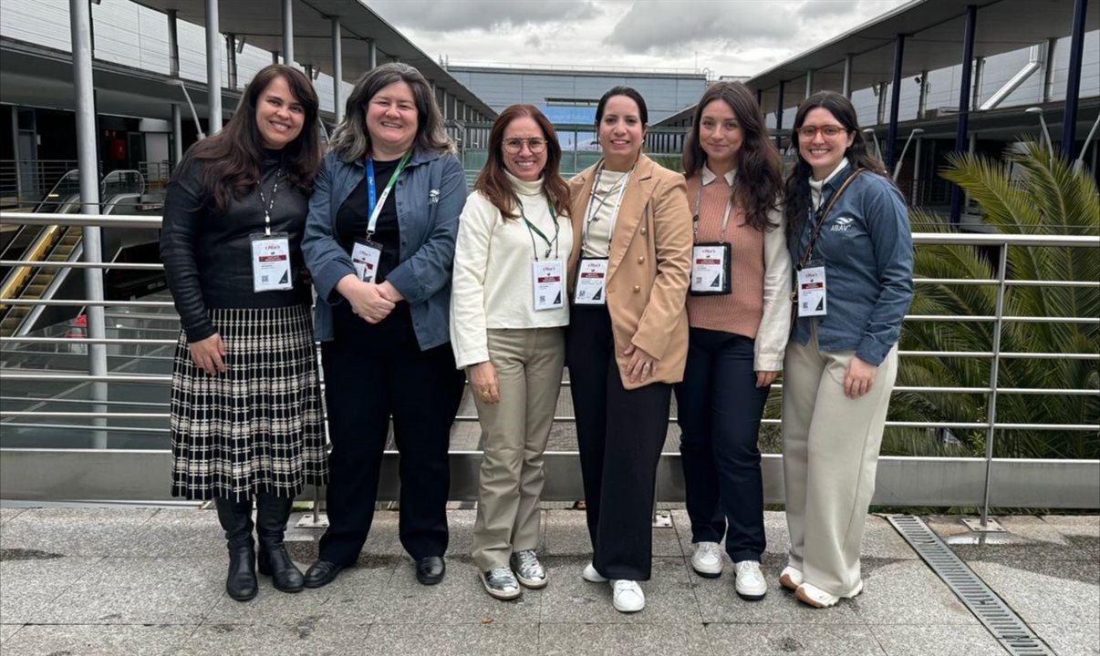 Equipe da Abav Nacional na Fitur 2025