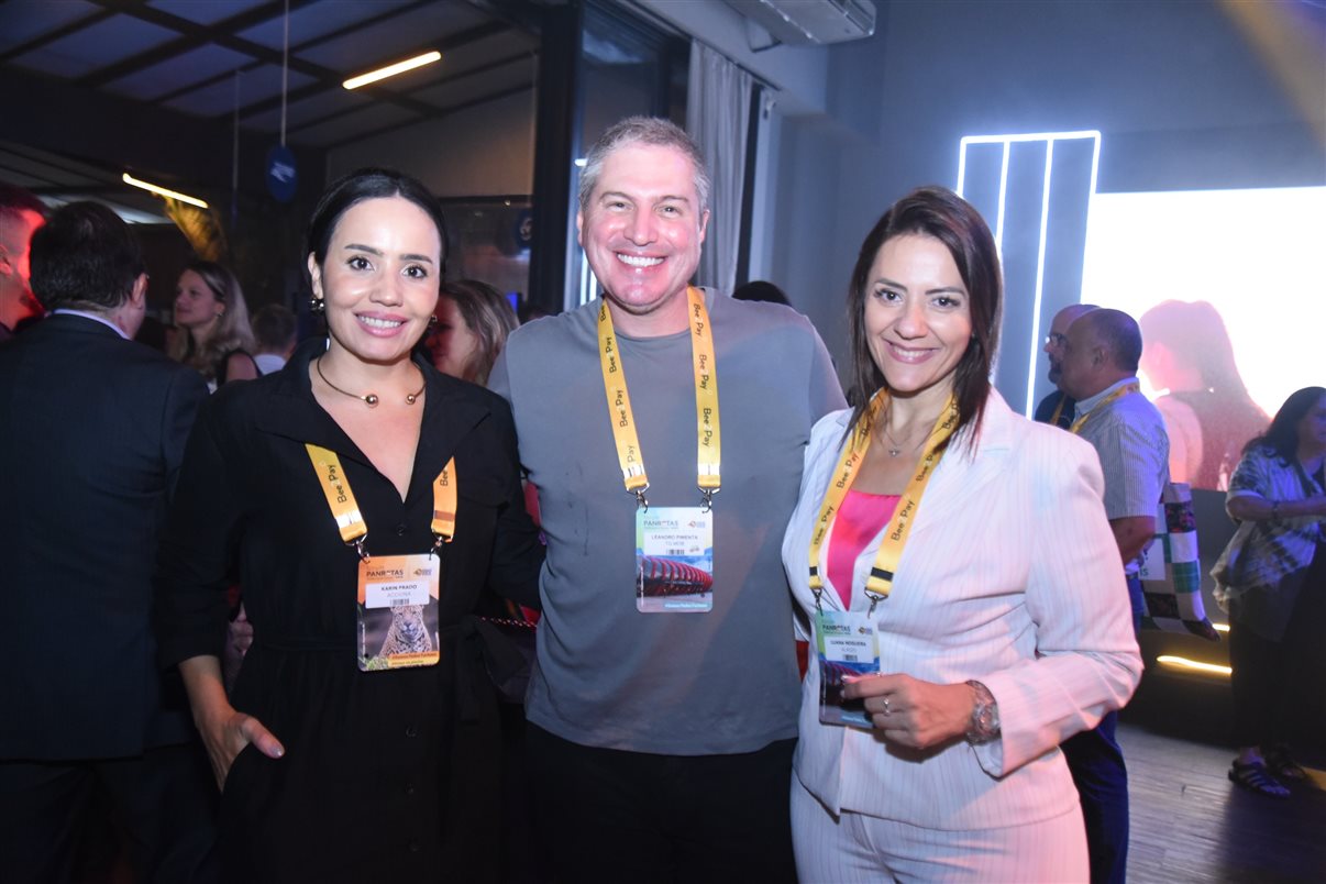 Leandro Pimenta, da Tg.mob, Luana Nogueira, da Alagev, Bruno Heleno, da Trend, e Felipe Oliveira, TMI MICE  