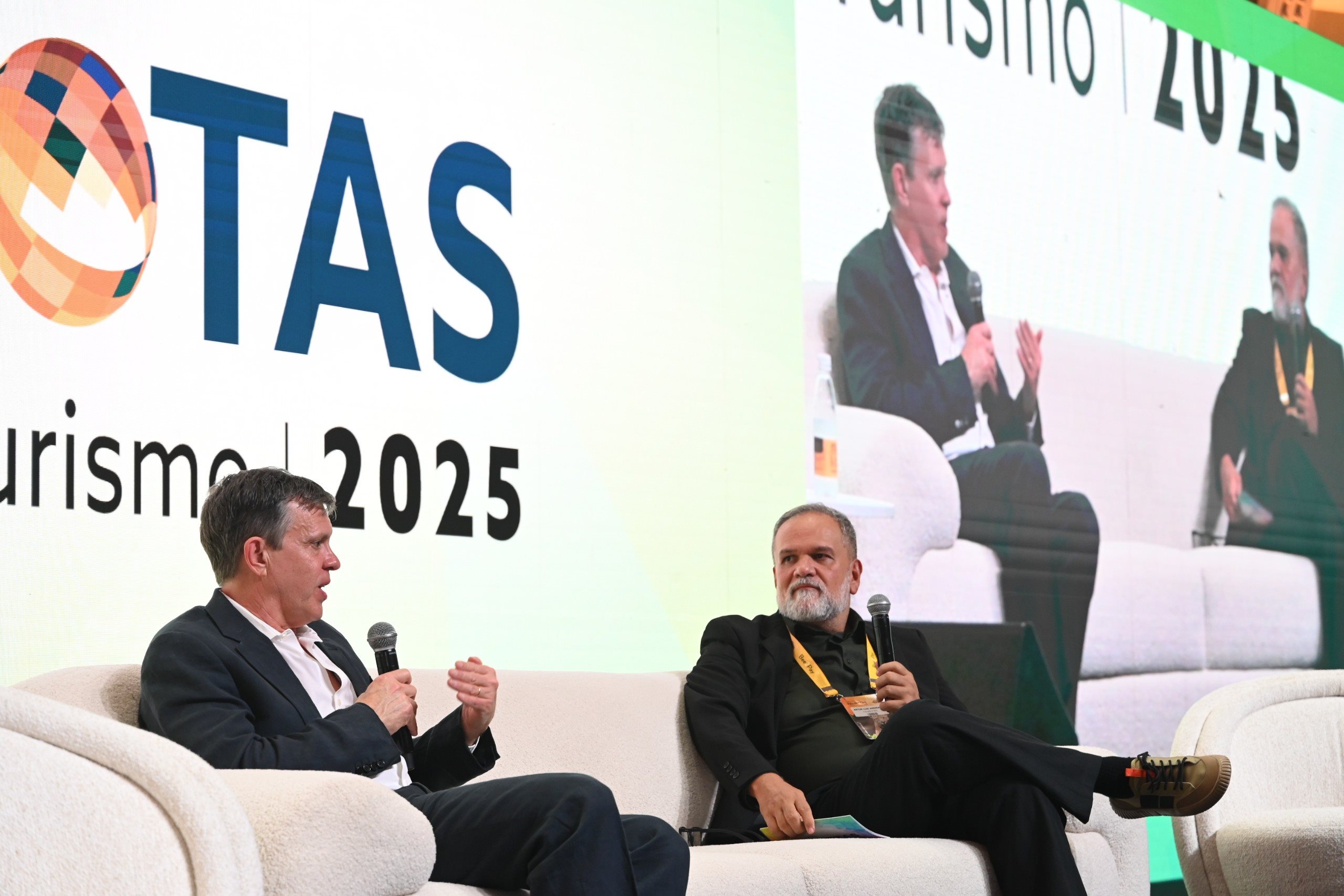 Joe Mohan, CCO do Grupo Abra, e Artur Luiz Andrade, CCO e editor-chefe da PANROTAS