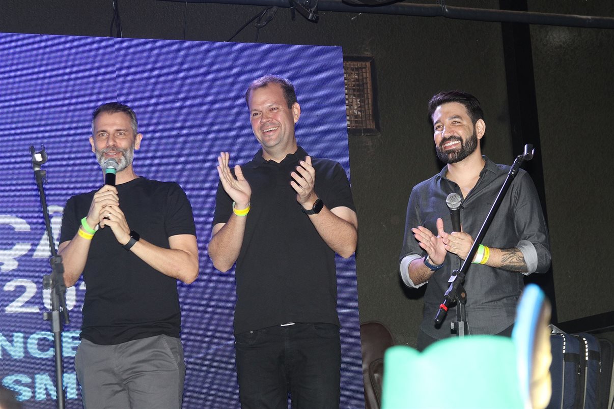 Marvio Mansur, diretor da Rextur Advance, Rodrigo Galvão, diretor de Produtos Nacionais da CVC Corp, e Hugo Lagares, diretor da Visual Turismo