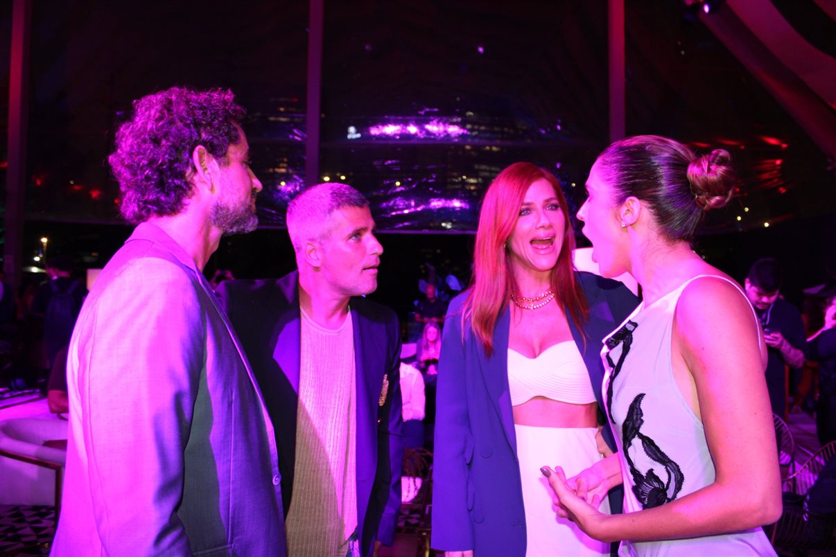 Martin Holdschmidt, do Latam Pass, com Renato Silva, Beatriz Barros e Eduardo Reboredo, da Latam