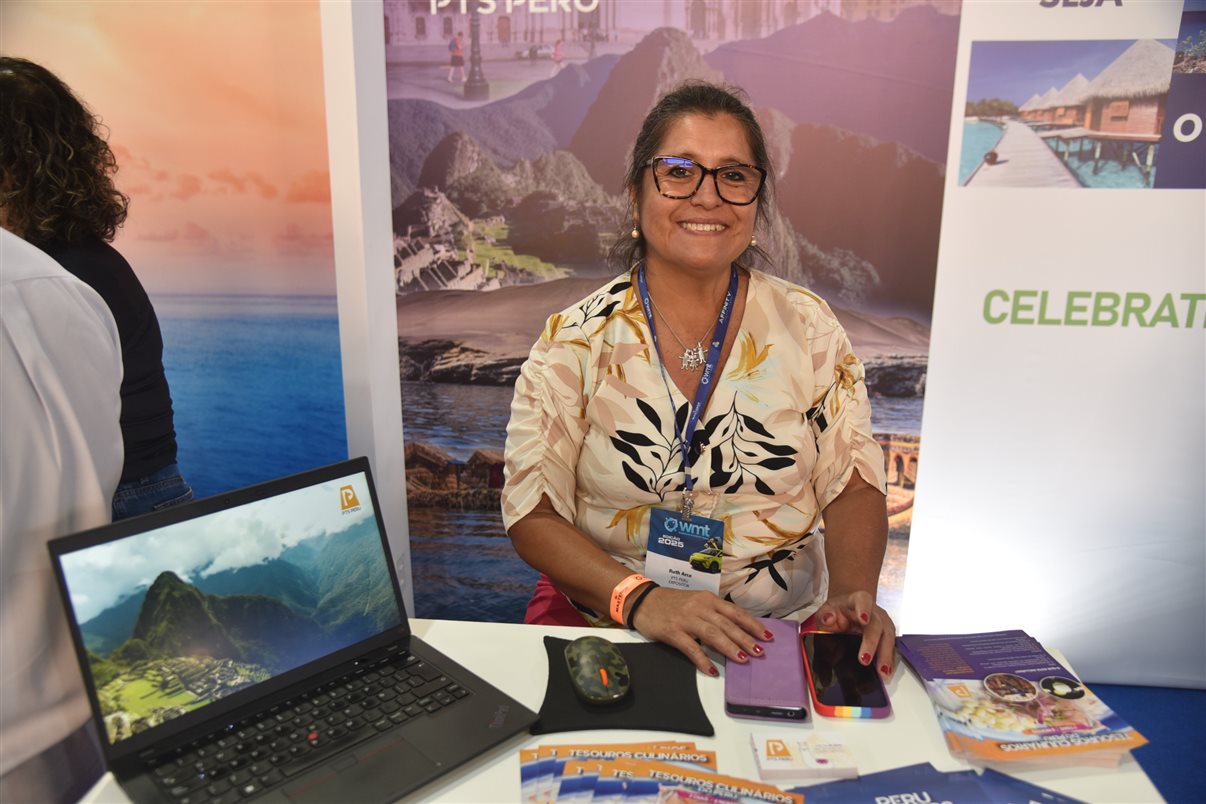 Entrada do WMT 2025 no Centro de Convenções Ruth Cardoso, em Maceió