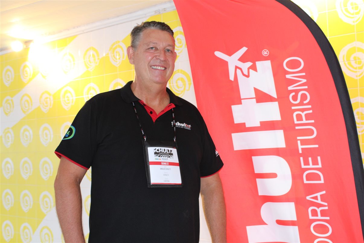 Nilton Alves, da Nilton Alves Turismo, e Katia Alves, da Voar Bem Viagens