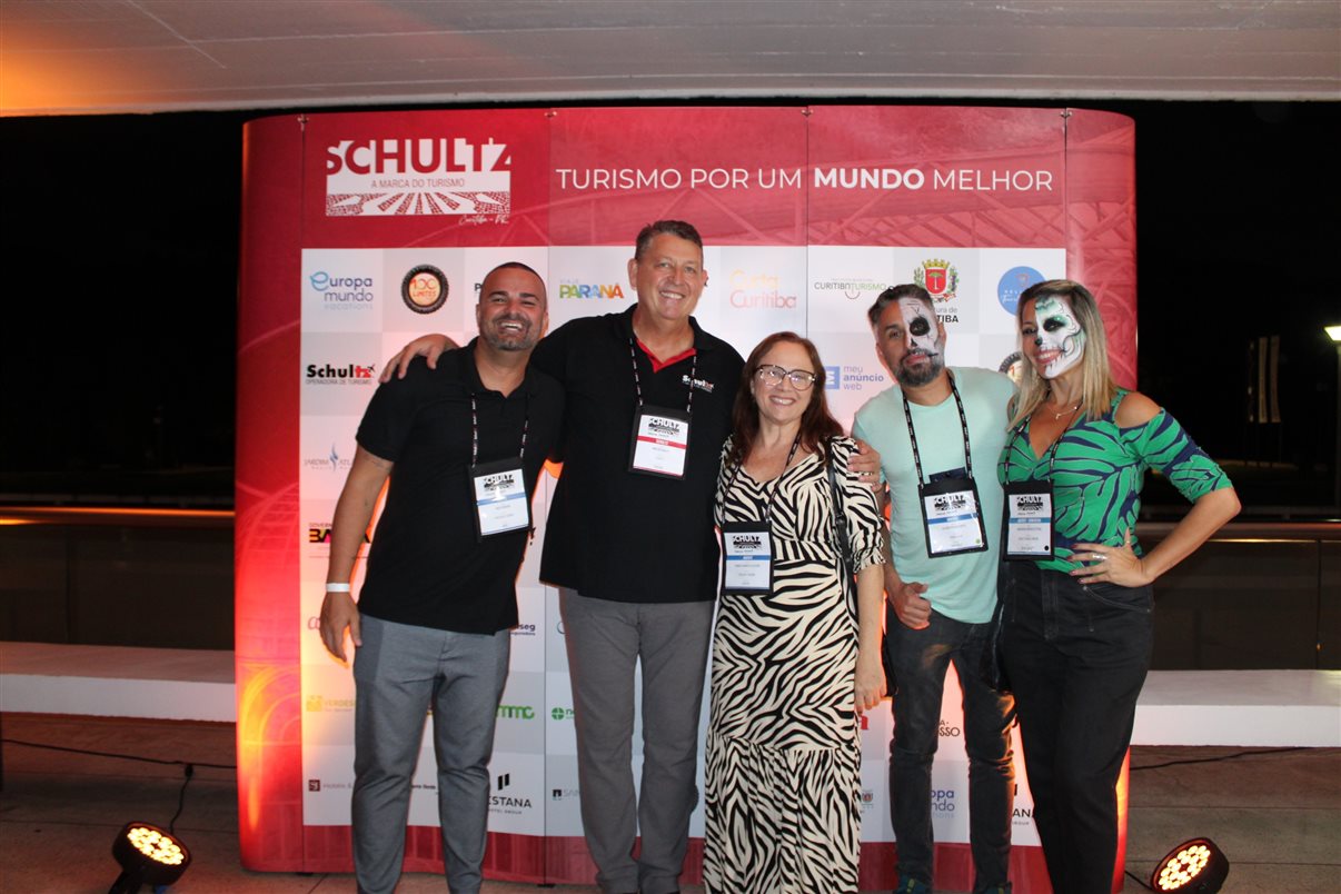 Nilton Alves, da Nilton Alves Turismo, e Katia Alves, da Voar Bem Viagens