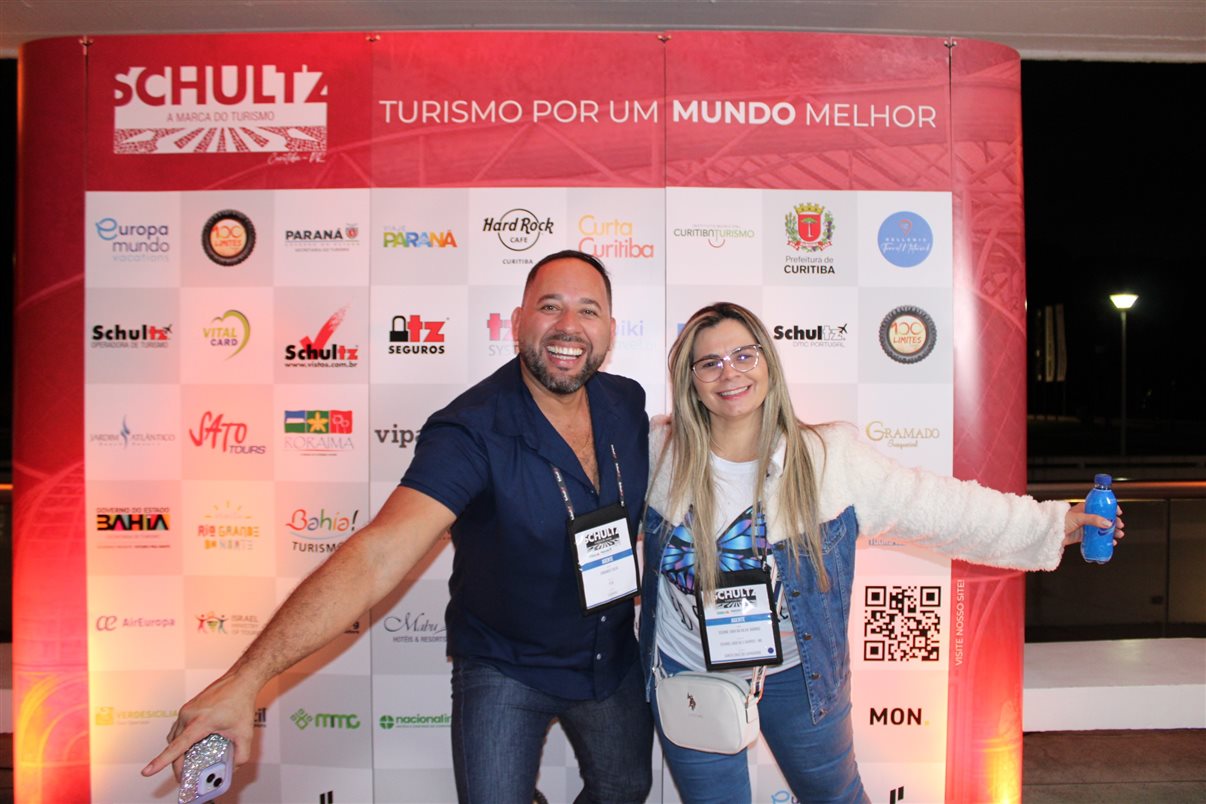 Nilton Alves, da Nilton Alves Turismo, e Katia Alves, da Voar Bem Viagens