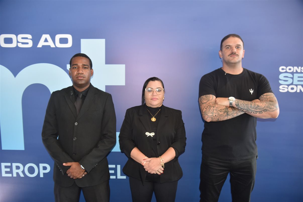 Ferdinando Lucena e Allan Sales (PBtur) com Ana Carolina Feitosa e Artur Nascimento (Masterop)