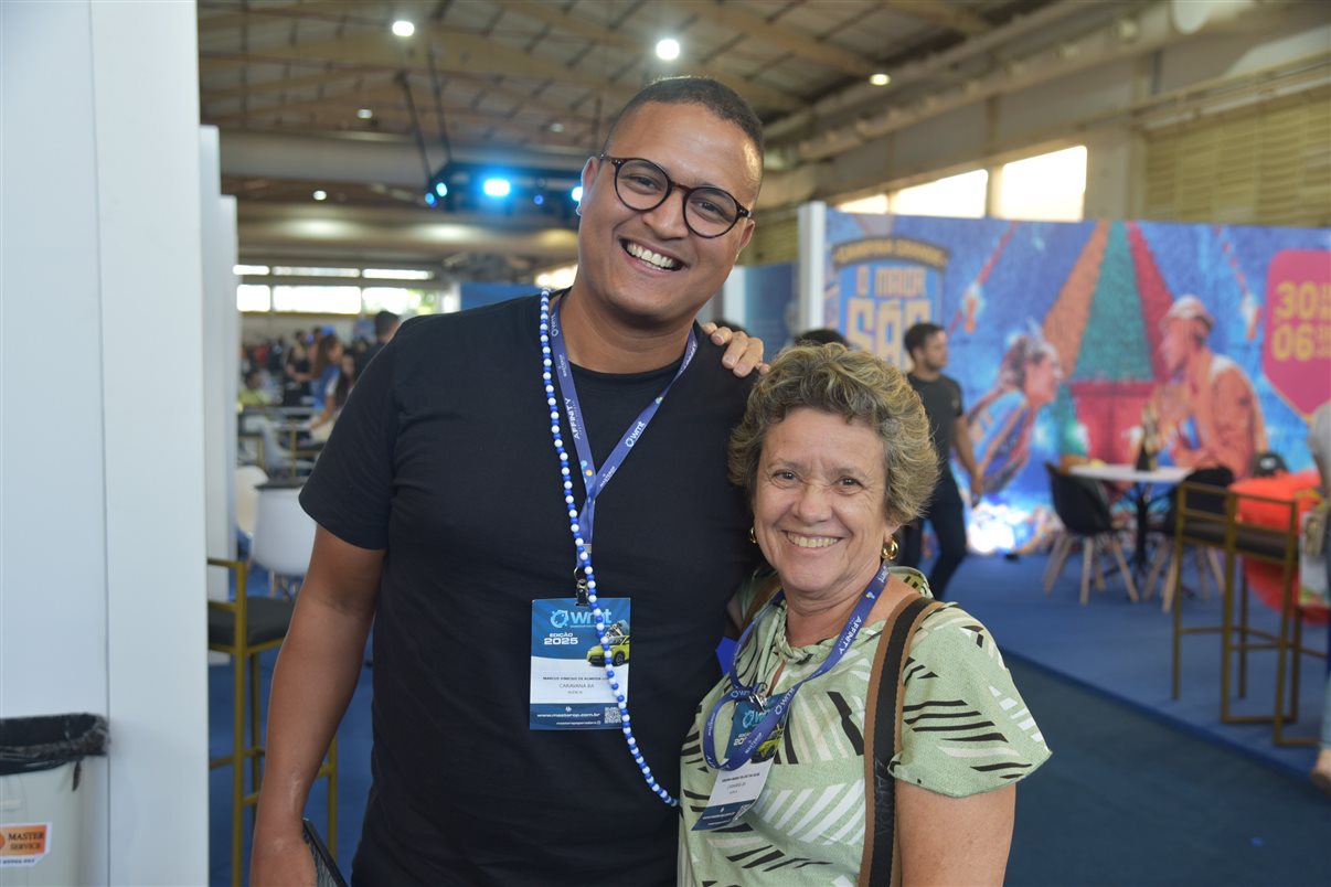 Ferdinando Lucena e Allan Sales (PBtur) com Ana Carolina Feitosa e Artur Nascimento (Masterop)