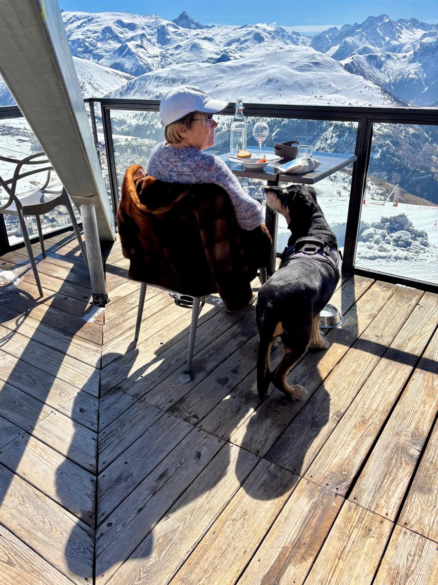 Vanessa Michy, do Turismo de Auvergne-Rhône-Alpes, em Alpe d’Huez