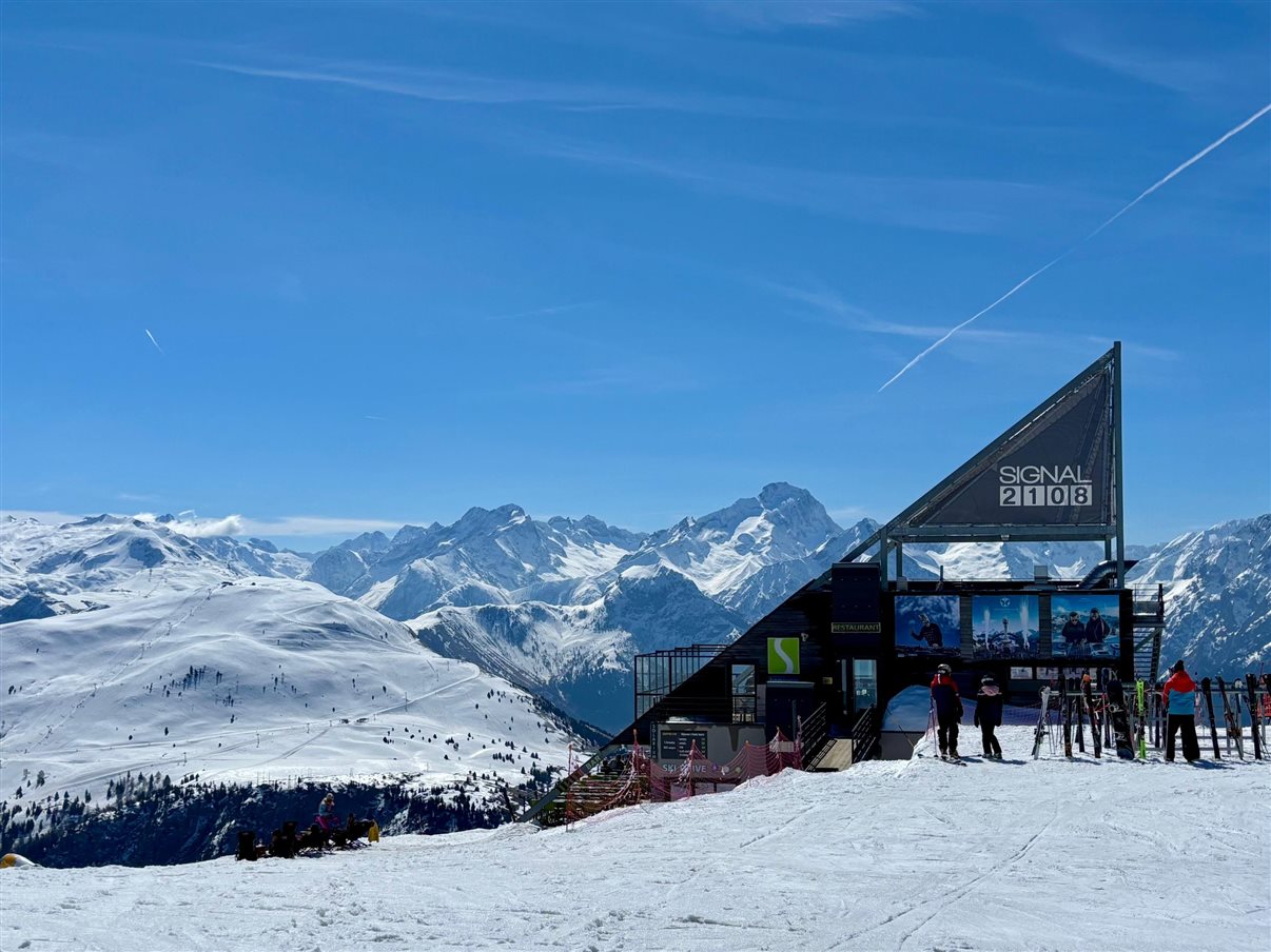 Vanessa Michy, do Turismo de Auvergne-Rhône-Alpes, em Alpe d’Huez