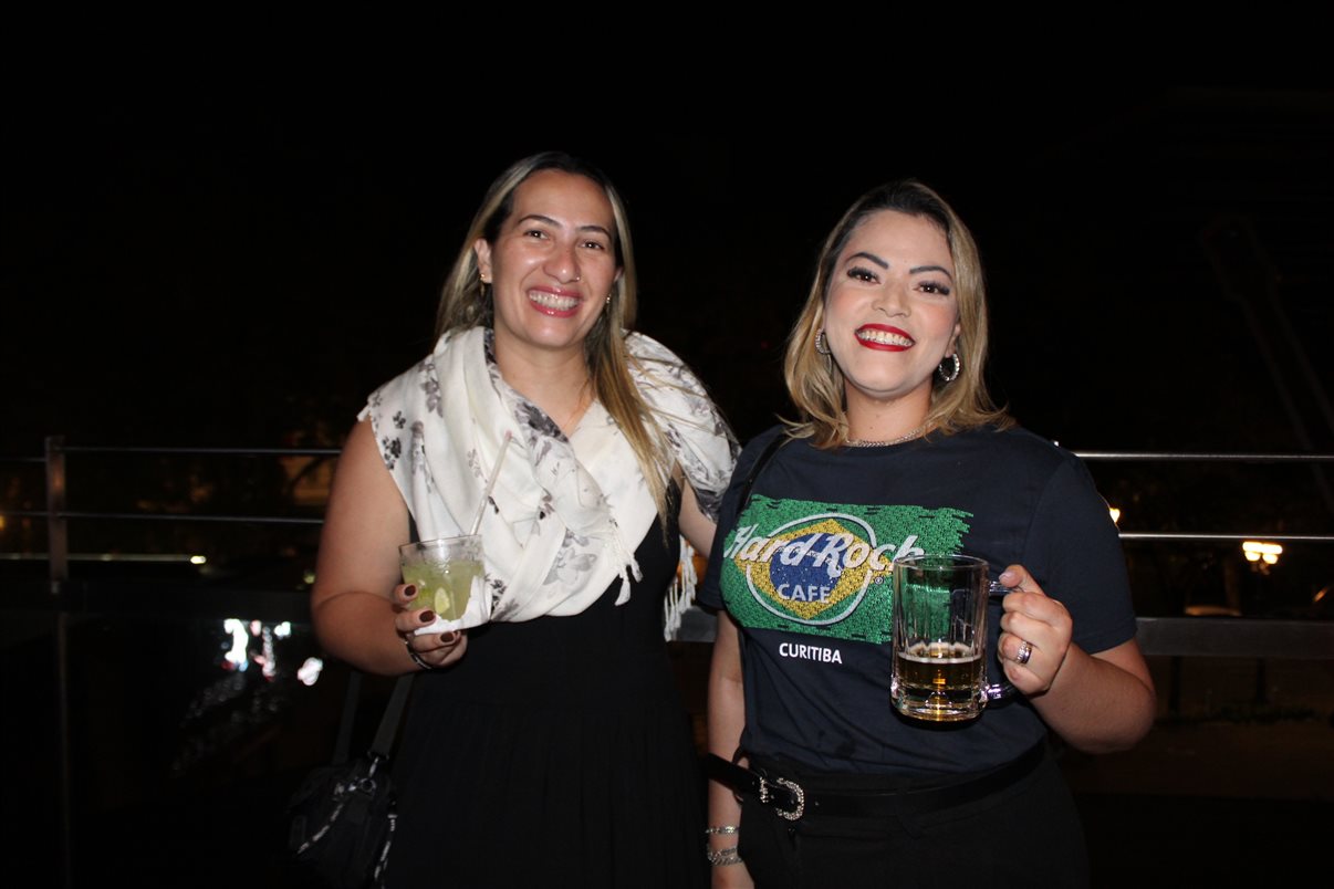 Tati Bertaiolli, da Viagens Fabulosas, e Gilber Cruz, da Rota Dos Ventos