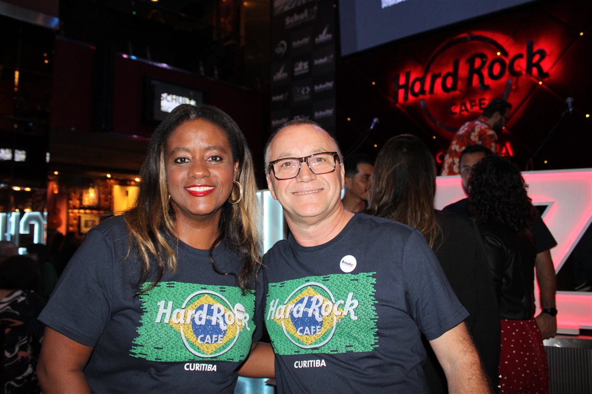 Tati Bertaiolli, da Viagens Fabulosas, e Gilber Cruz, da Rota Dos Ventos