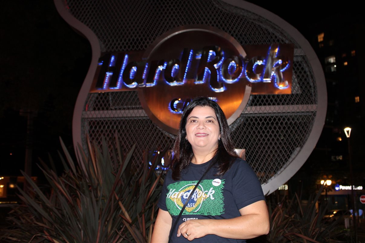 Tati Bertaiolli, da Viagens Fabulosas, e Gilber Cruz, da Rota Dos Ventos