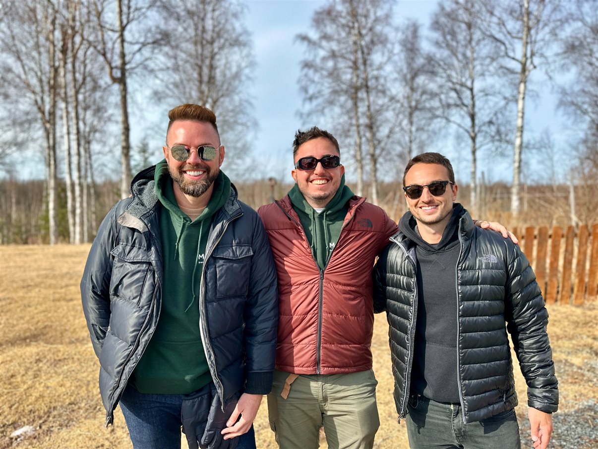 O Alaskan Husky Adventures conta com mais de 50 cachorros da raça Husky do Alasca