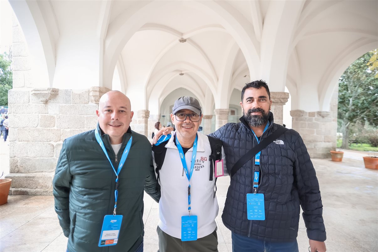 Bruno Heleno, da Trend, com Leandro Lima, da Império das Passagens, Sâmara Silva, da Tilevo Turismo, Emily Duarte, da Infinity, e Wallace Alvo, da Viagens e Turismo