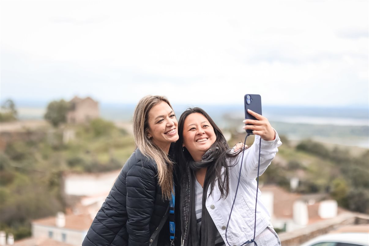 Bruno Heleno, da Trend, com Leandro Lima, da Império das Passagens, Sâmara Silva, da Tilevo Turismo, Emily Duarte, da Infinity, e Wallace Alvo, da Viagens e Turismo