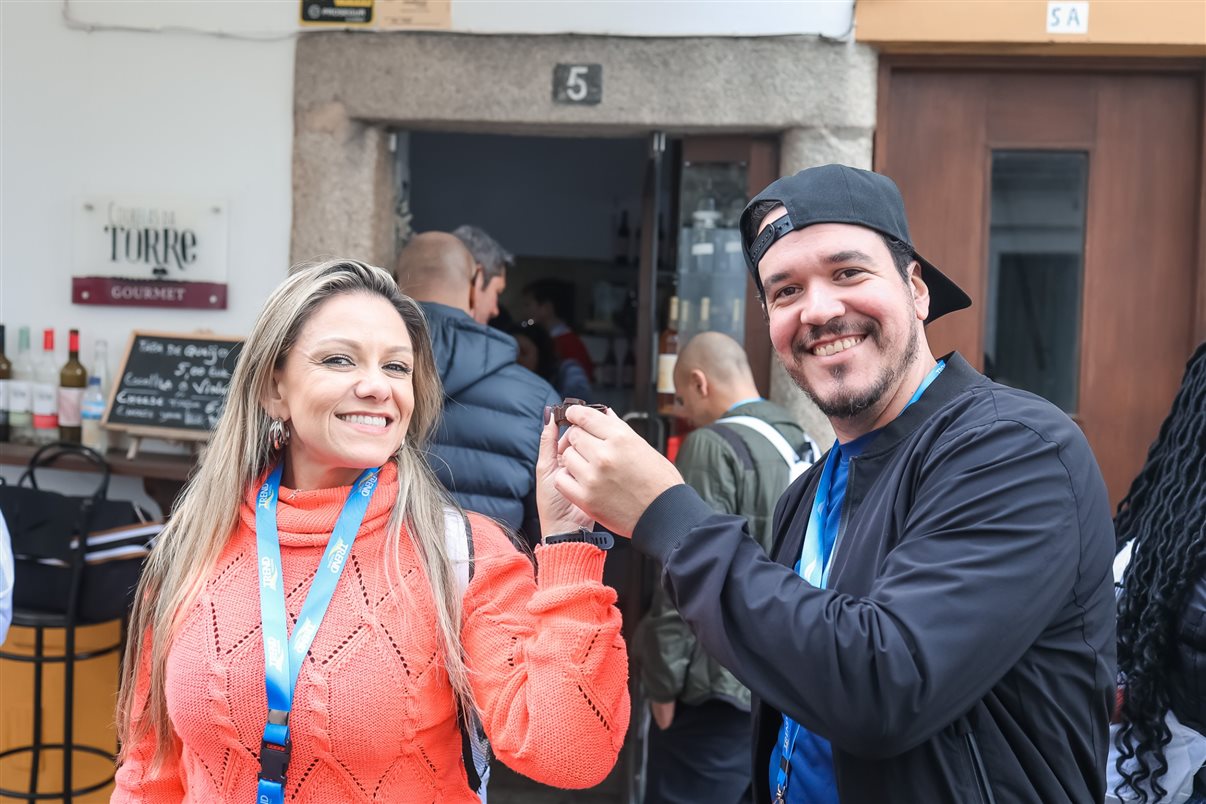 Bruno Heleno, da Trend, com Leandro Lima, da Império das Passagens, Sâmara Silva, da Tilevo Turismo, Emily Duarte, da Infinity, e Wallace Alvo, da Viagens e Turismo