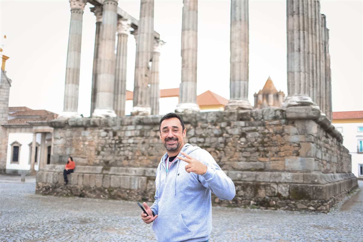 Bruno Heleno, da Trend, com Leandro Lima, da Império das Passagens, Sâmara Silva, da Tilevo Turismo, Emily Duarte, da Infinity, e Wallace Alvo, da Viagens e Turismo