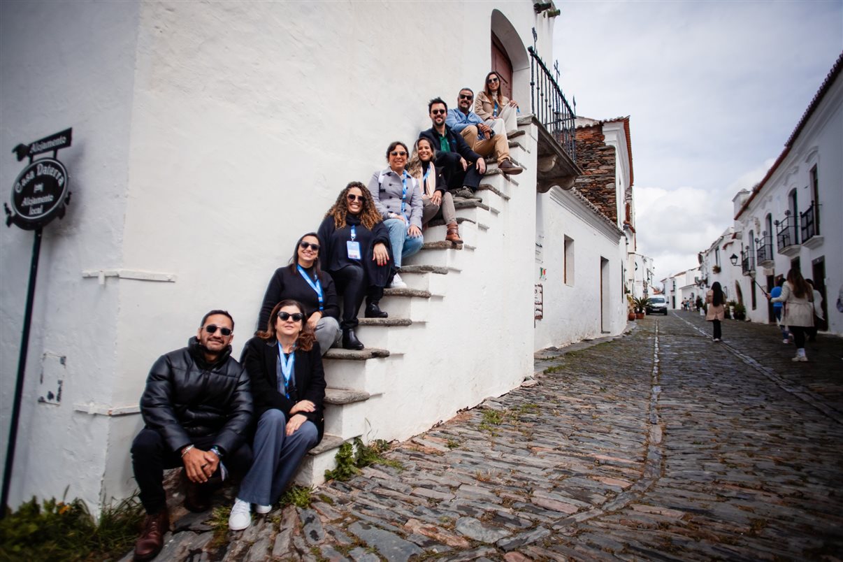 Bruno Heleno, da Trend, com Leandro Lima, da Império das Passagens, Sâmara Silva, da Tilevo Turismo, Emily Duarte, da Infinity, e Wallace Alvo, da Viagens e Turismo