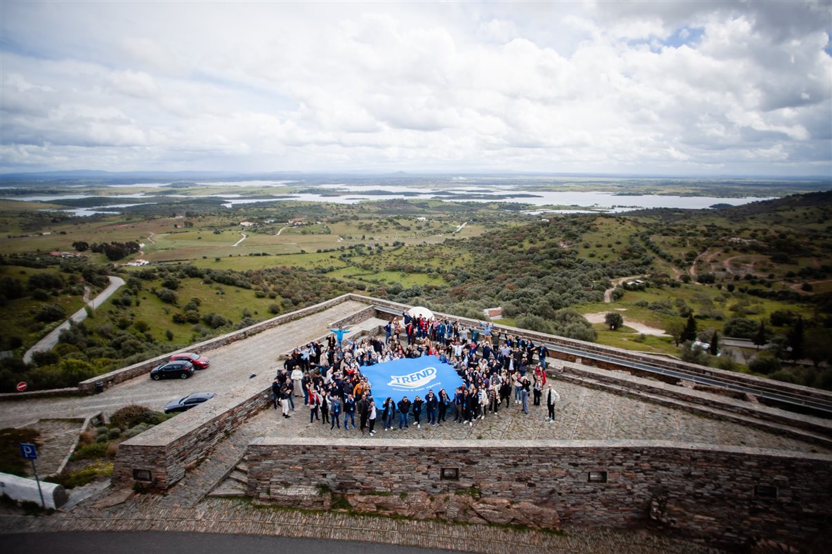 Bruno Heleno, da Trend, com Leandro Lima, da Império das Passagens, Sâmara Silva, da Tilevo Turismo, Emily Duarte, da Infinity, e Wallace Alvo, da Viagens e Turismo