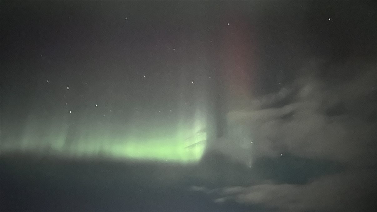 Grupo pronto para o café da manhã em Talkeetna, no Flying Squirrel, antes de pegar estrada