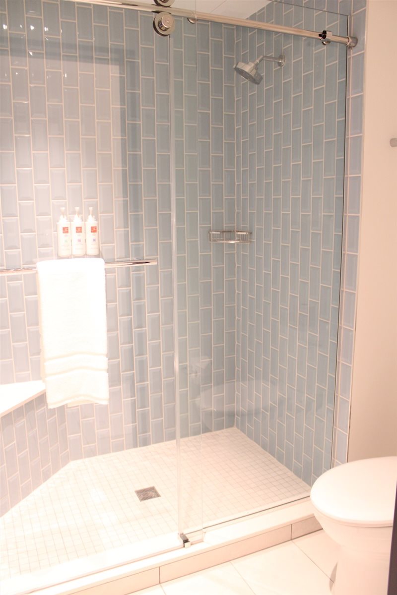 Essa é a vista de um dos apartamentos do Helios Grand Hotel: de cara para o Epic Universe