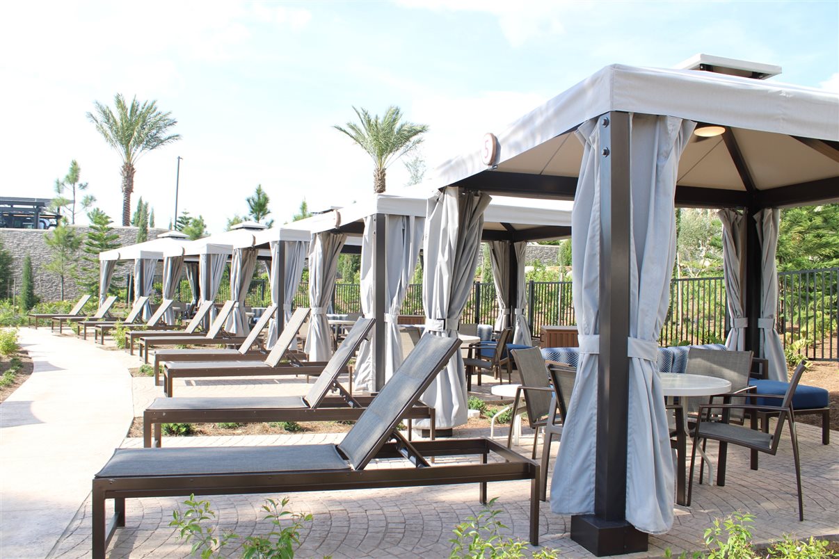 Essa é a vista de um dos apartamentos do Helios Grand Hotel: de cara para o Epic Universe