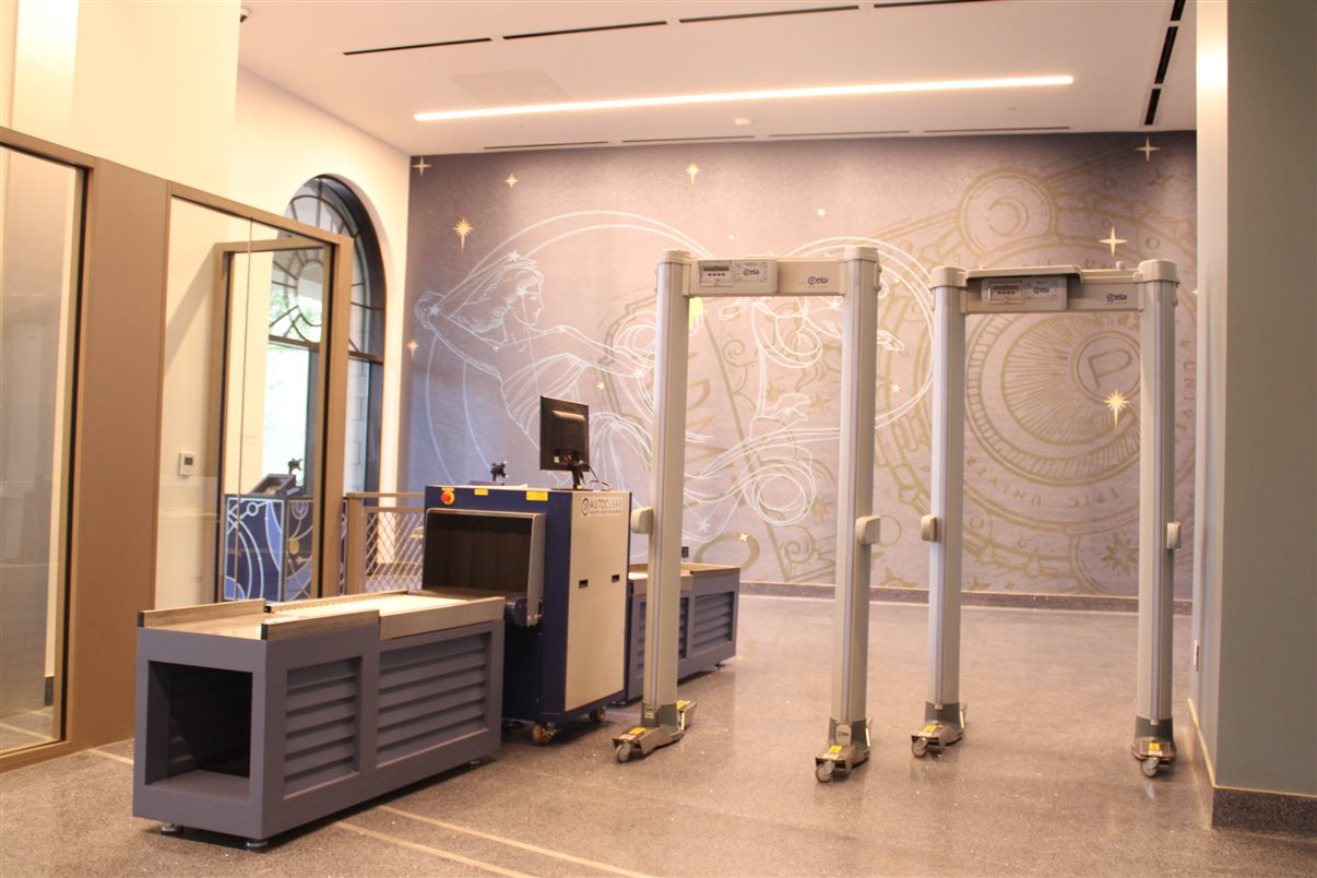 Essa é a vista de um dos apartamentos do Helios Grand Hotel: de cara para o Epic Universe