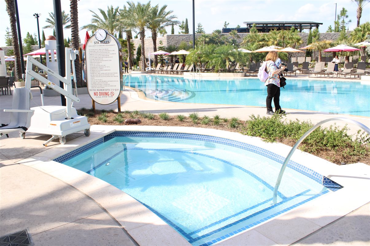 Essa é a vista de um dos apartamentos do Helios Grand Hotel: de cara para o Epic Universe