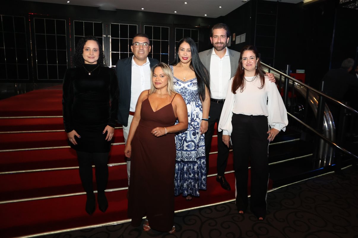 Equipes da Trend e da CVC Corp