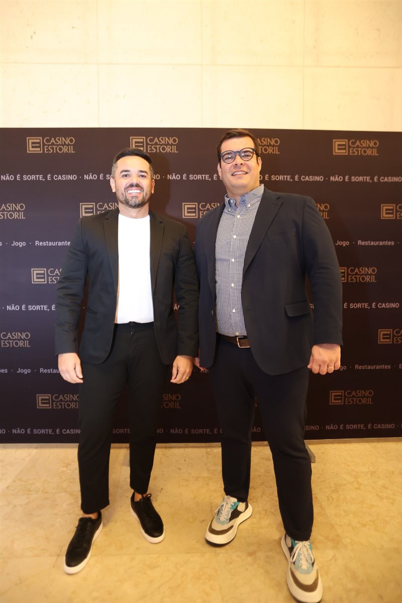 Equipes da Trend e da CVC Corp