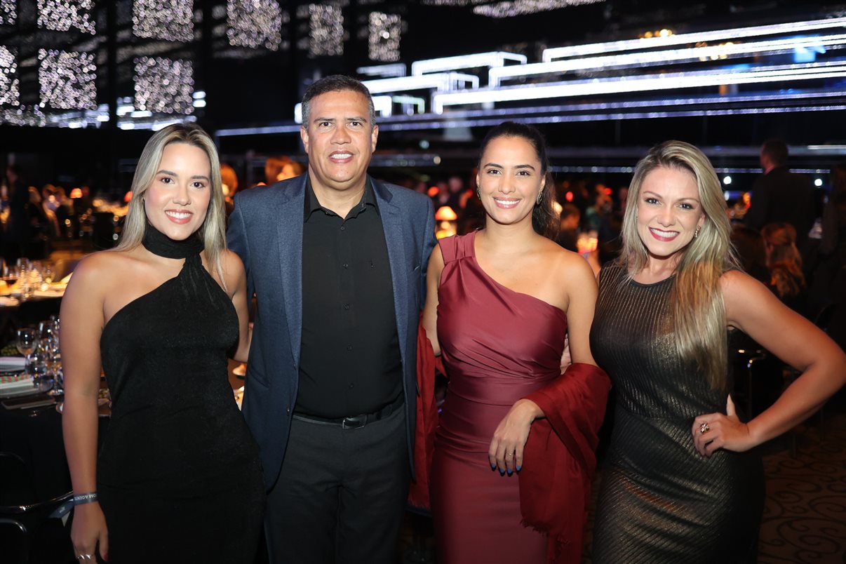 Equipes da Trend e da CVC Corp