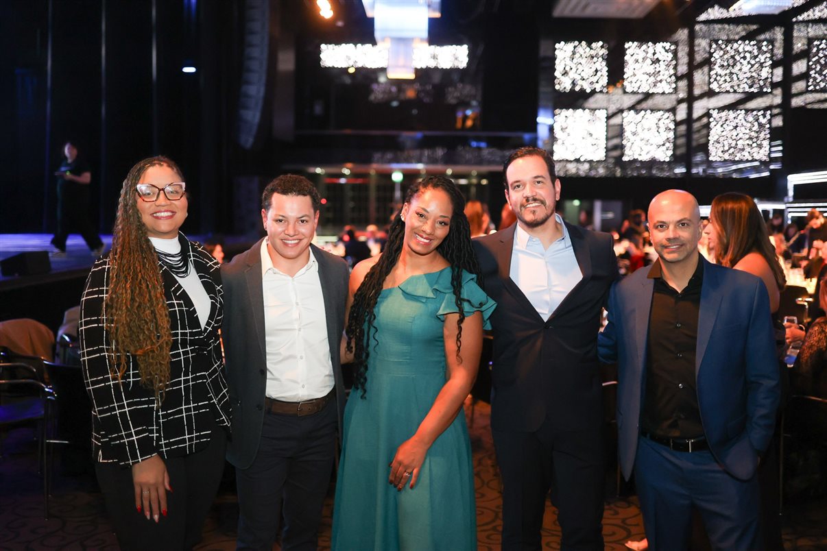 Equipes da Trend e da CVC Corp