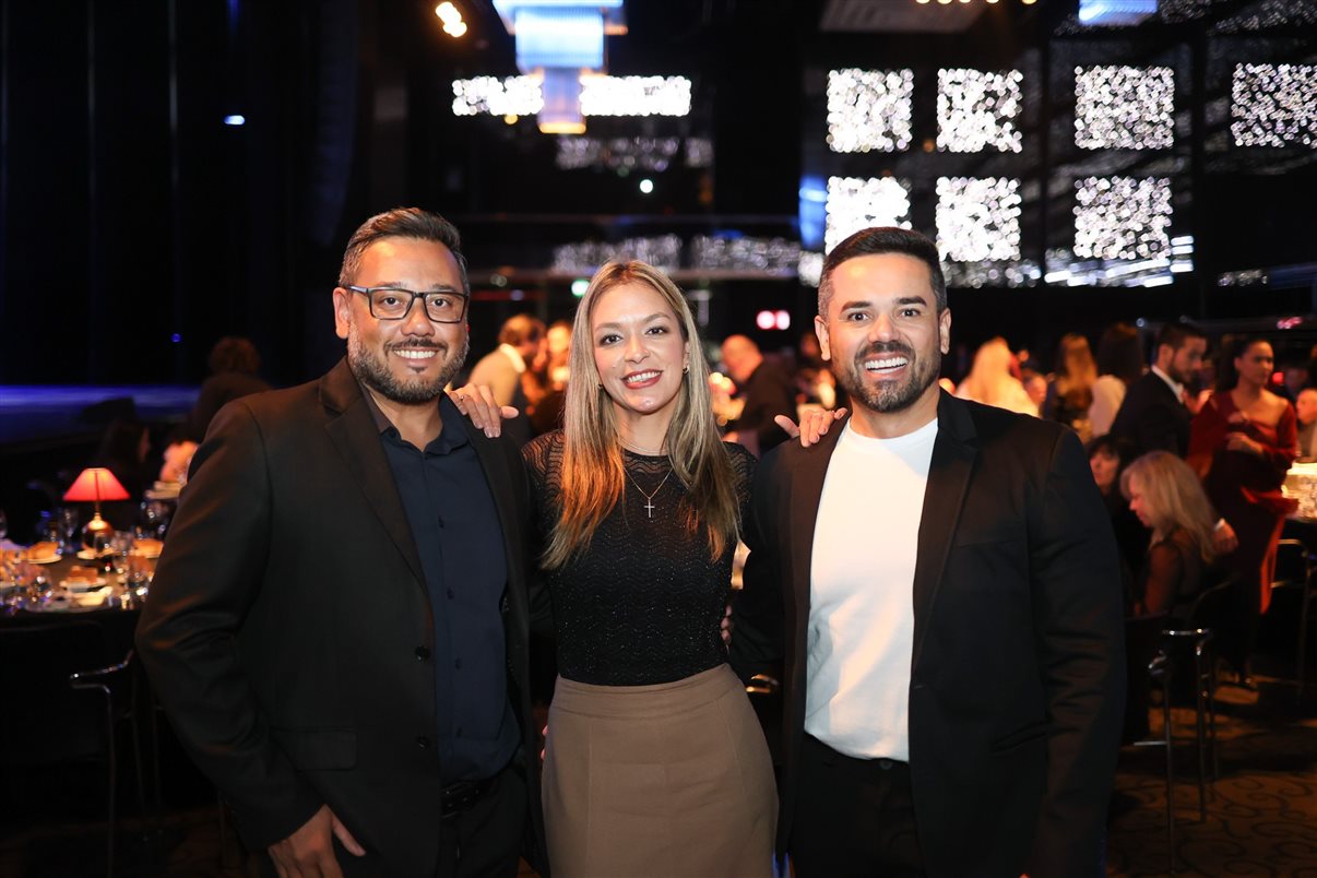 Equipes da Trend e da CVC Corp