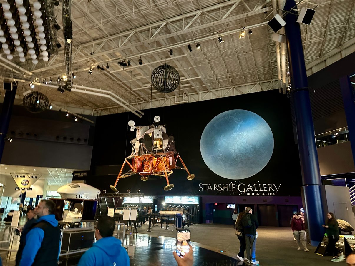 Rocket Park traz coleção de foguetes históricos 