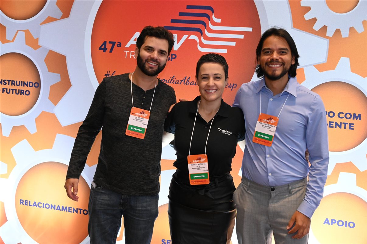 Marianna Alcorta, Bruno Waltrick e Juliana Assumpção, da Abav-SP/Aviesp