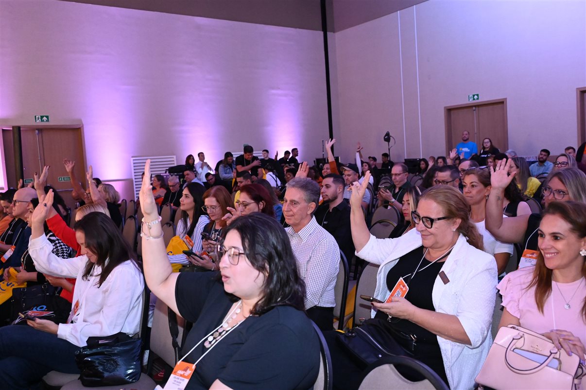 Marianna Alcorta, Bruno Waltrick e Juliana Assumpção, da Abav-SP/Aviesp