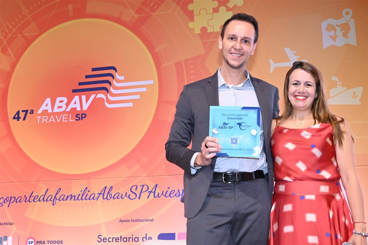 Marianna Alcorta, Bruno Waltrick e Juliana Assumpção, da Abav-SP/Aviesp
