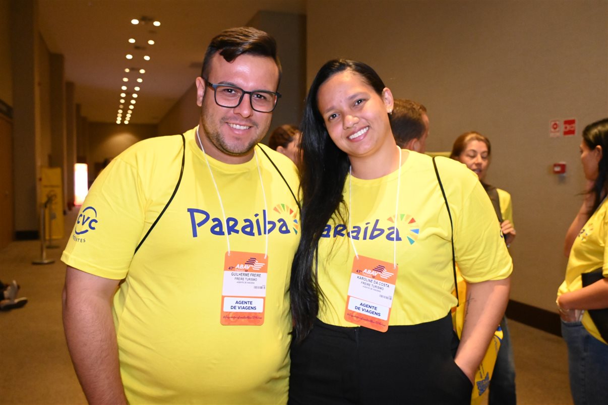 Equipes da CVC e PBTur preparam almoço para os agentes