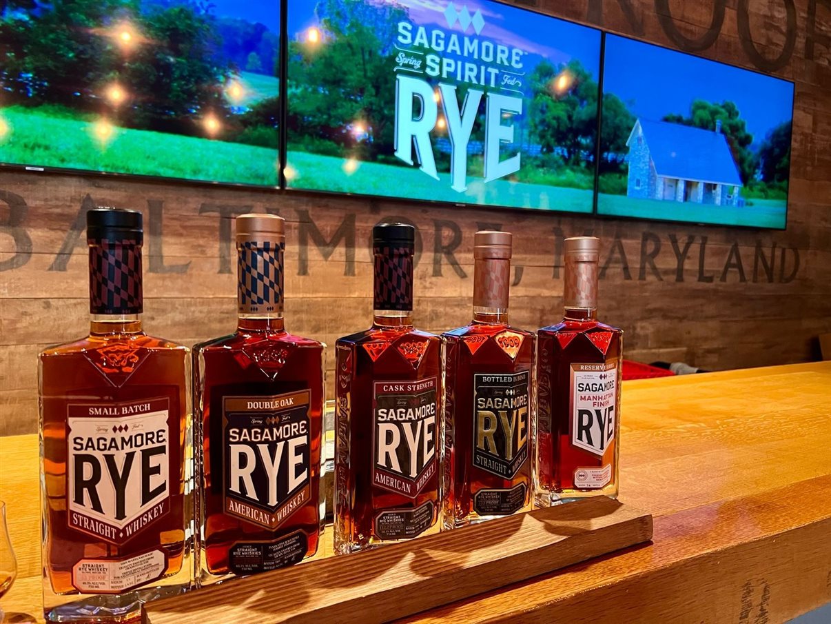 Grupo conheceu a equipe do Destination DC