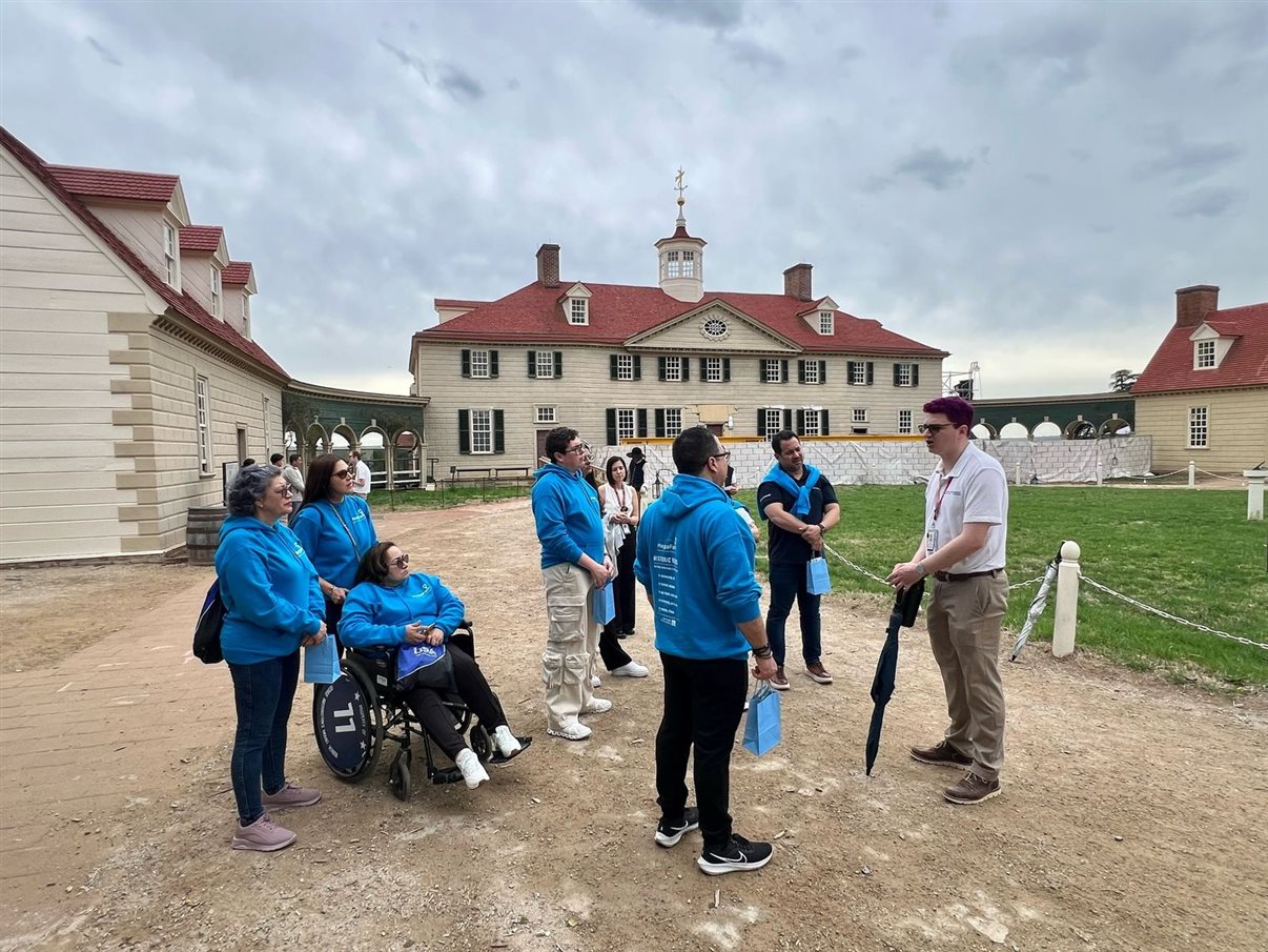 Grupo conheceu a equipe do Destination DC