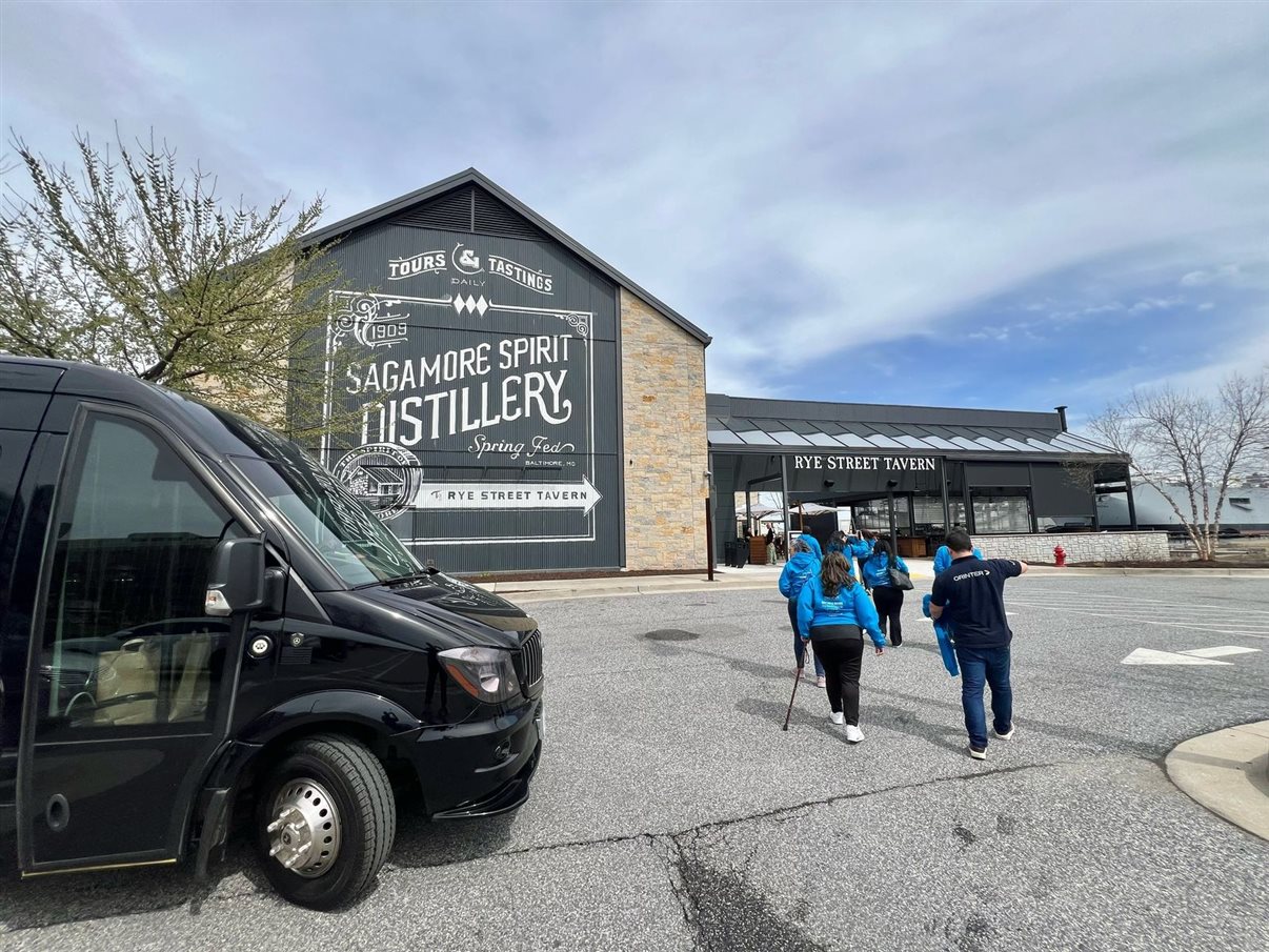 Grupo conheceu a equipe do Destination DC