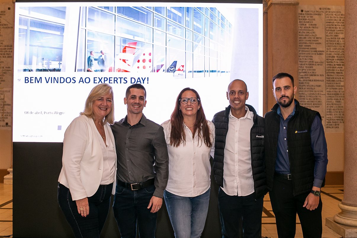 Patrícia Ribeiro, Executiva de Contas do Lufthansa Group, Agente Guilherme  Samuel e Daniela Anele, ambos Comercial da Flytour Business 